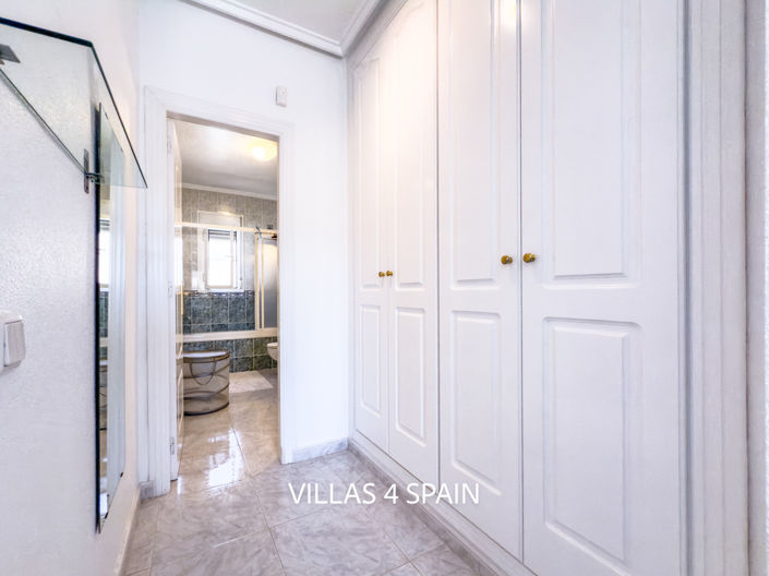 Image No.30-4 Bed Villa for sale