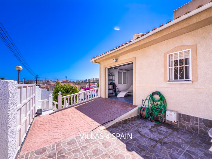 Image No.8-4 Bed Villa for sale