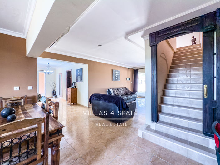 Image No.40-12 Bed Villa for sale