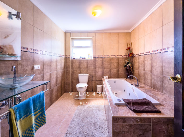 Image No.45-12 Bed Villa for sale