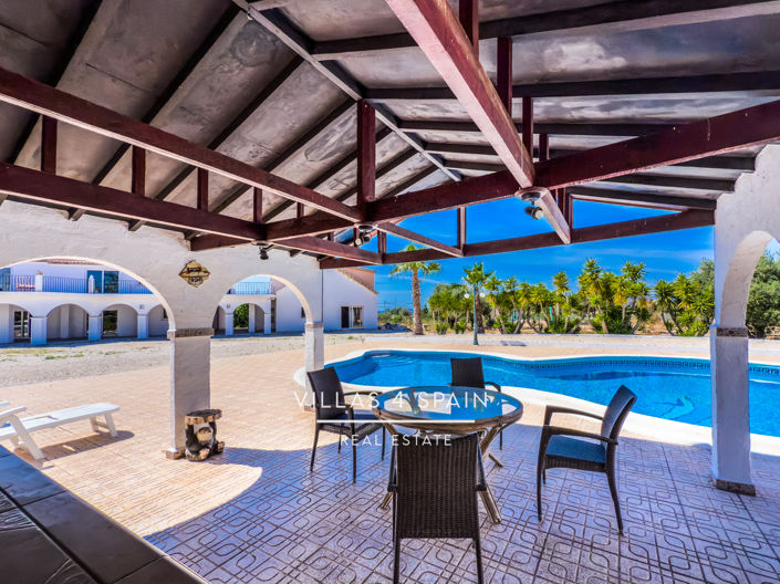 Image No.56-12 Bed Villa for sale