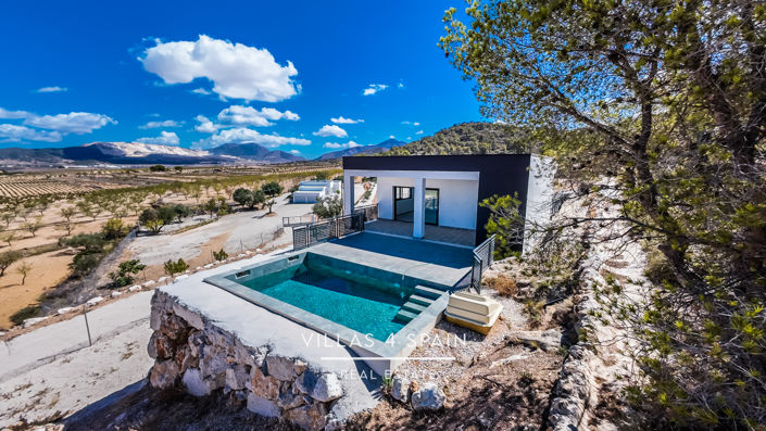 Image No.2-3 Bed Villa for sale