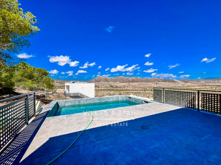 Image No.15-3 Bed Villa for sale