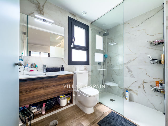 Image No.33-2 Bed Apartment for sale