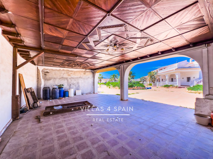 Image No.15-8 Bed Villa for sale