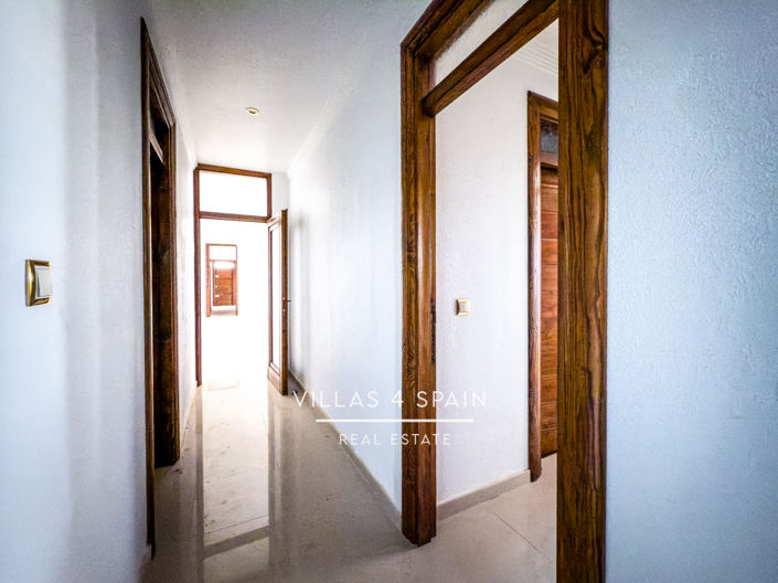 Image No.26-8 Bed Villa for sale