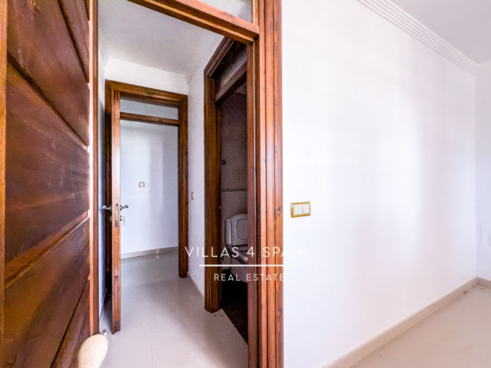 Image No.27-8 Bed Villa for sale