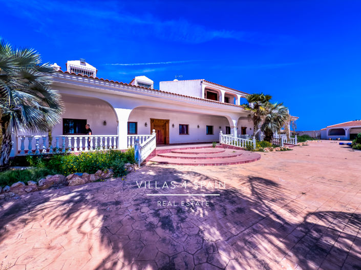 Image No.45-8 Bed Villa for sale