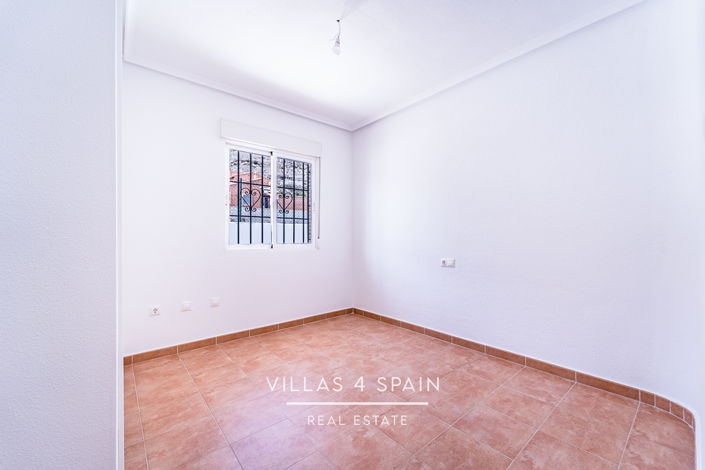 Image No.48-3 Bed Villa for sale