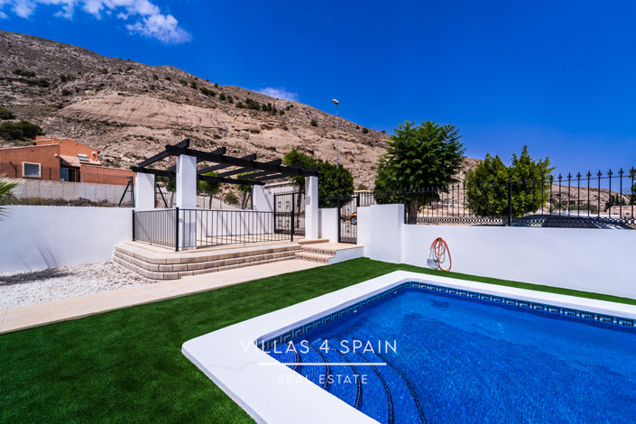 Image No.7-3 Bed Villa for sale