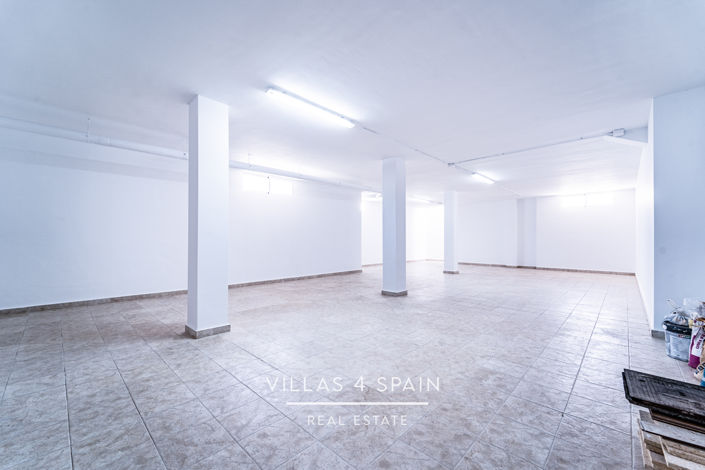 Image No.67-3 Bed Villa for sale