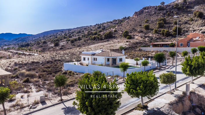 Image No.72-3 Bed Villa for sale