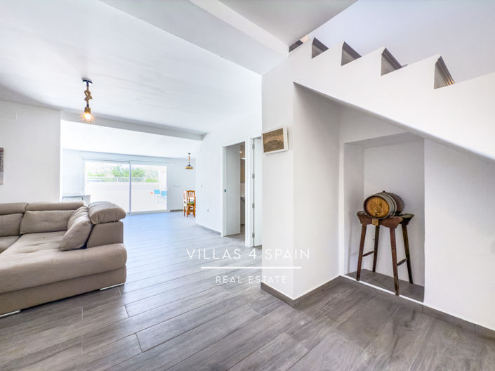 Image No.14-4 Bed Property for sale