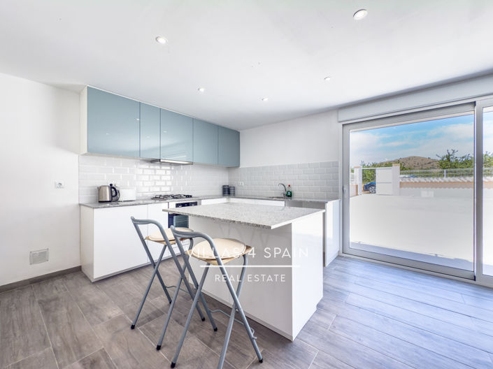 Image No.21-4 Bed Property for sale