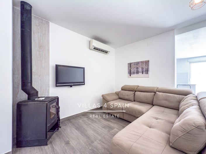 Image No.16-4 Bed Property for sale