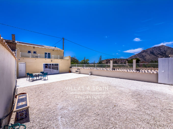 Image No.34-4 Bed Property for sale