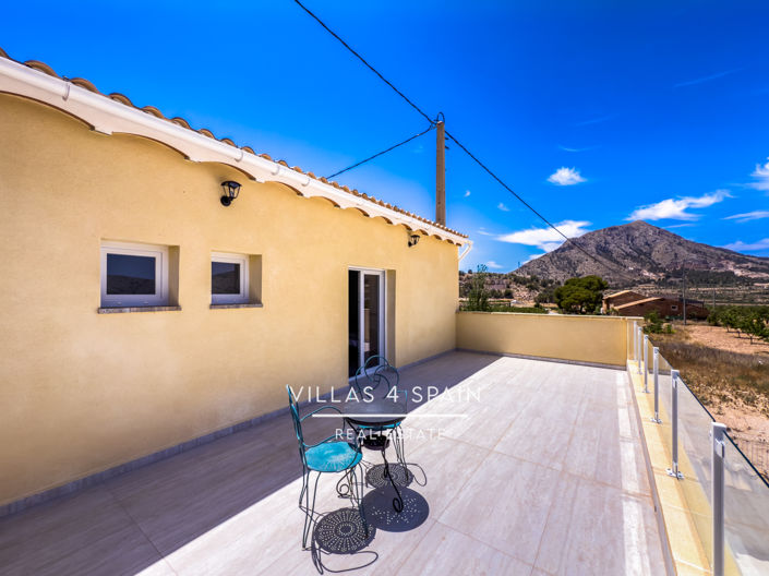 Image No.45-4 Bed Property for sale