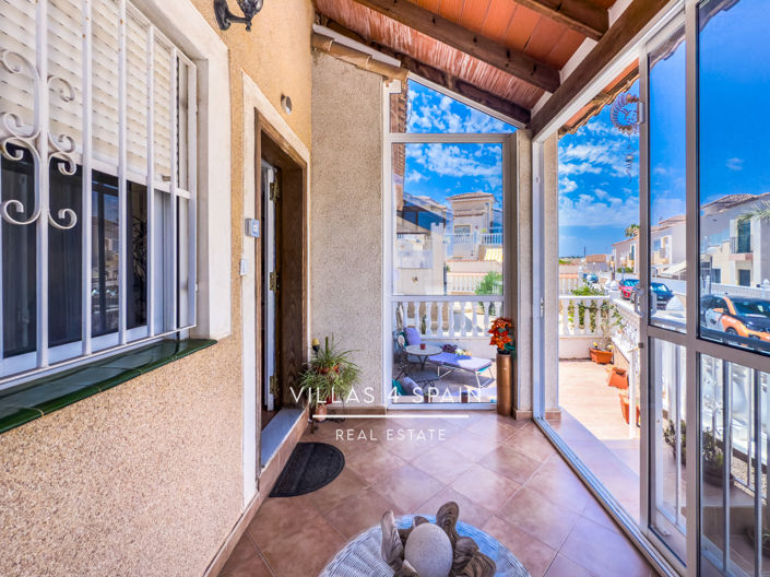 Image No.15-3 Bed Property for sale