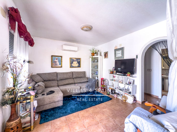 Image No.18-3 Bed Property for sale