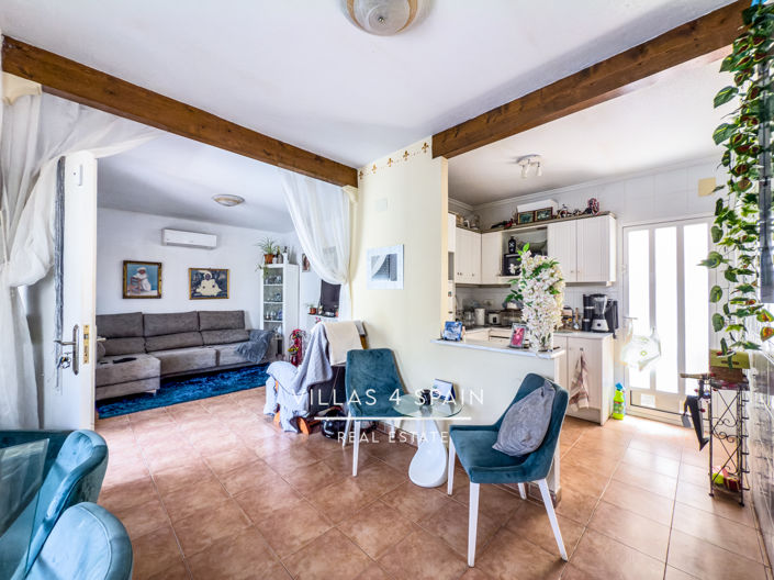 Image No.23-3 Bed Property for sale