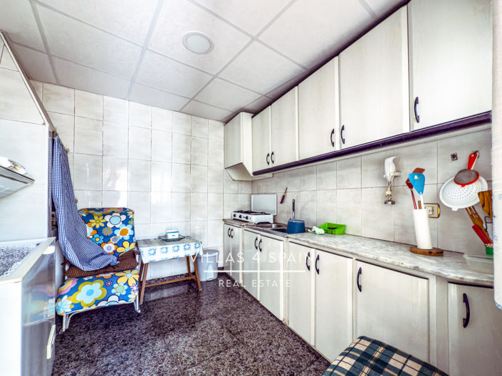 Image No.15-8 Bed Townhouse for sale