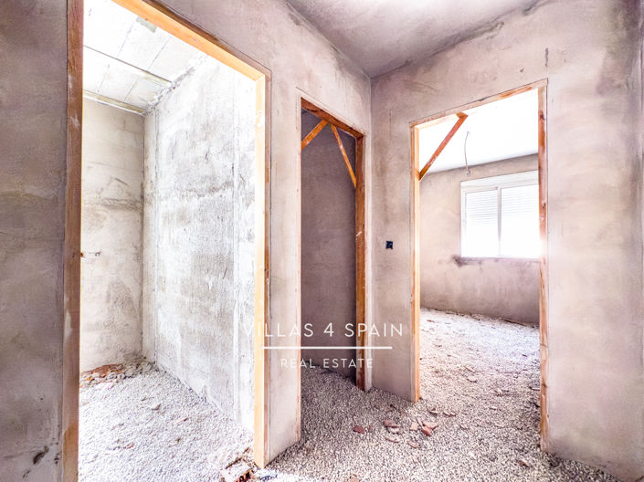 Image No.43-8 Bed Townhouse for sale