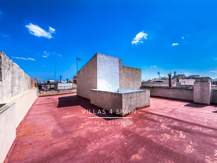 Image No.49-8 Bed Townhouse for sale