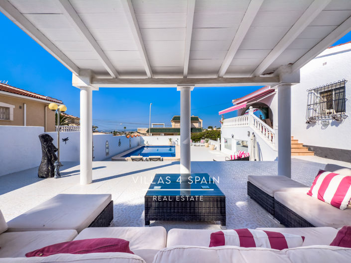 Image No.12-4 Bed Villa for sale