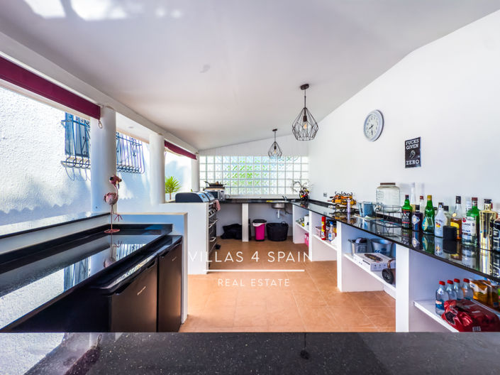 Image No.17-4 Bed Villa for sale