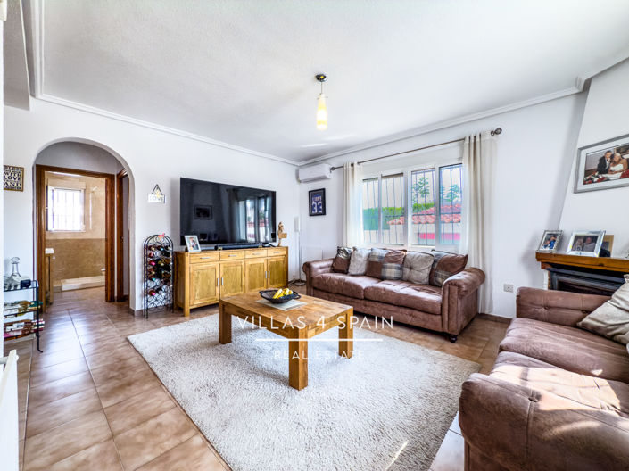 Image No.25-4 Bed Villa for sale