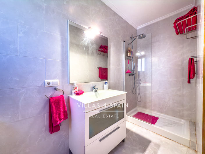 Image No.47-4 Bed Villa for sale