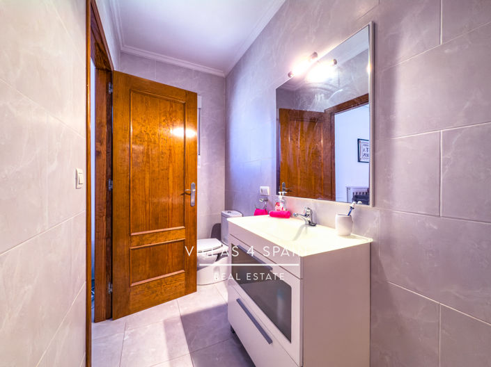 Image No.48-4 Bed Villa for sale