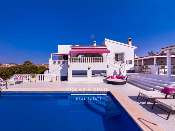 Image No.6-4 Bed Villa for sale