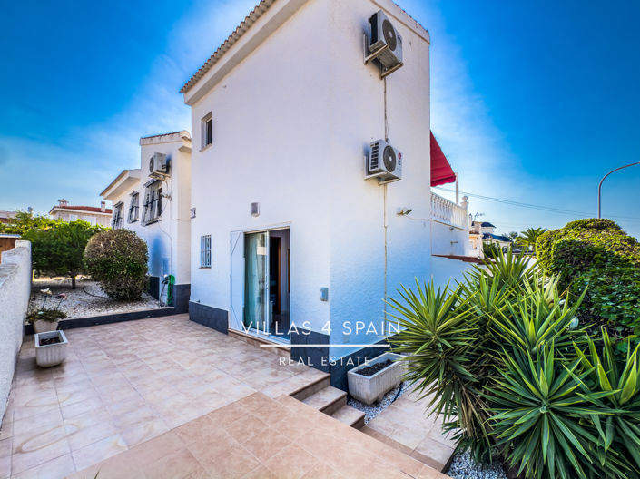 Image No.54-4 Bed Villa for sale