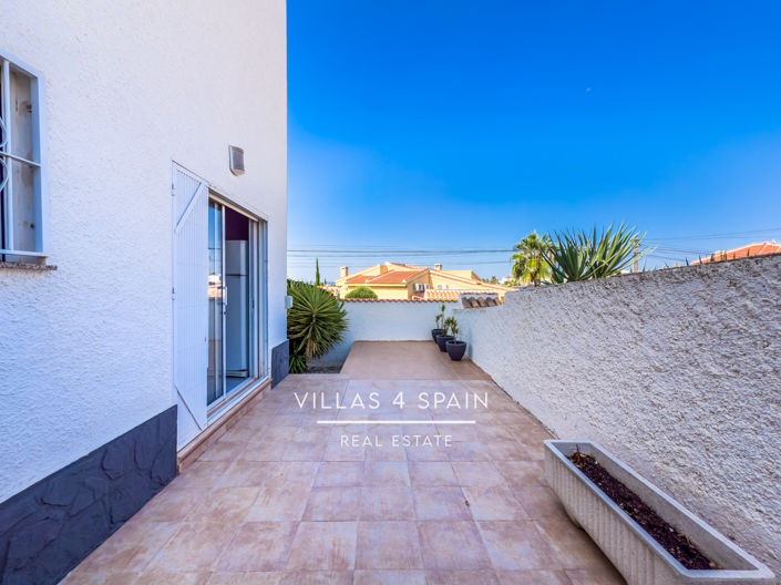 Image No.58-4 Bed Villa for sale