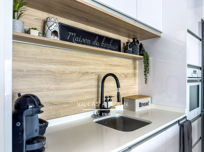 Image No.28-3 Bed Villa for sale