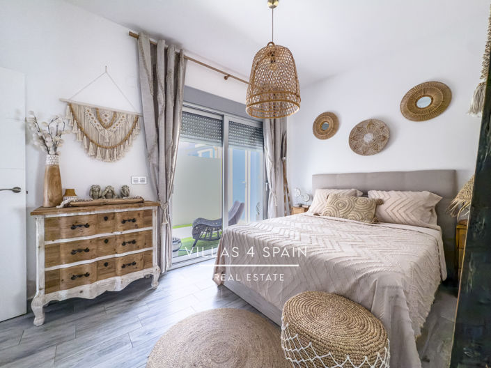 Image No.33-3 Bed Villa for sale