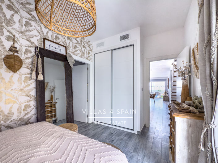 Image No.34-3 Bed Villa for sale