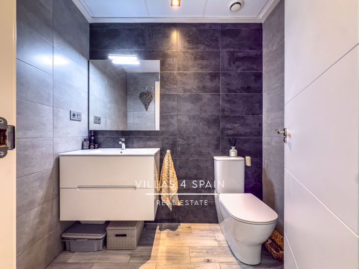 Image No.37-3 Bed Villa for sale