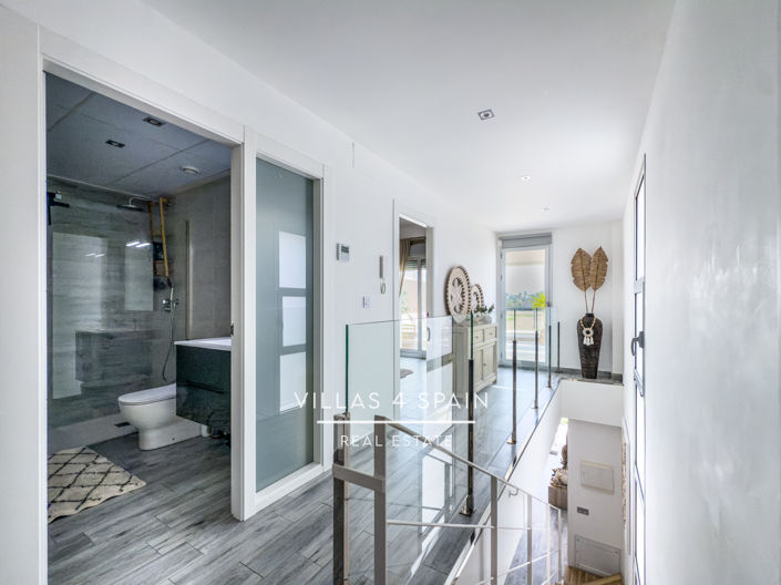 Image No.39-3 Bed Villa for sale