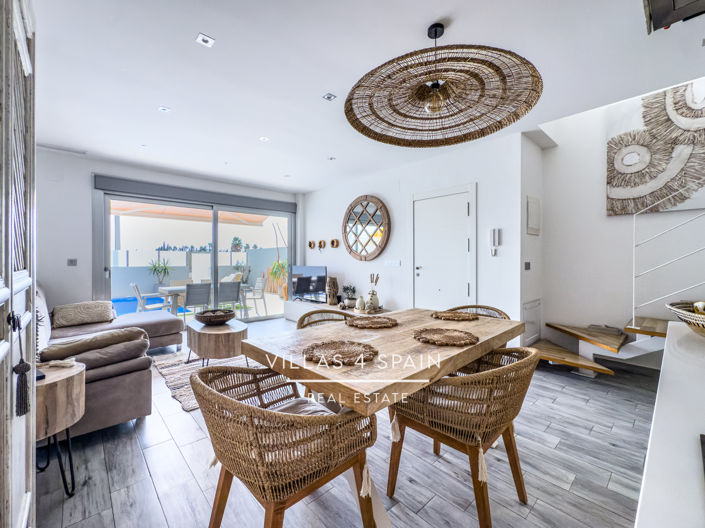 Image No.19-3 Bed Villa for sale