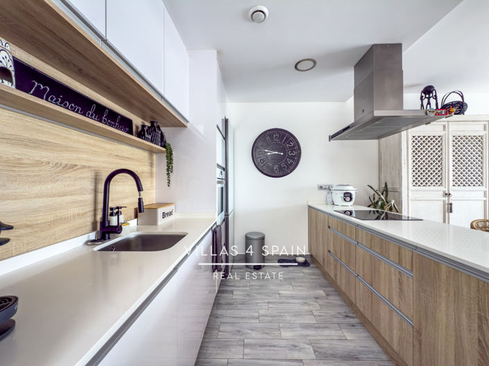 Image No.27-3 Bed Villa for sale