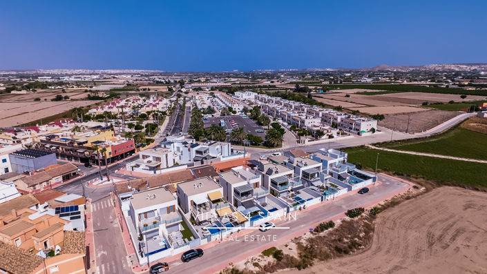 Image No.56-3 Bed Villa for sale