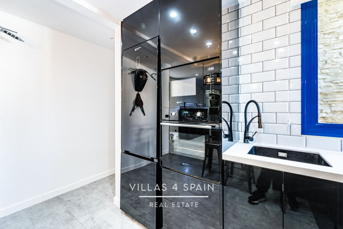 Image No.17-3 Bed Villa for sale