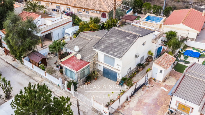 Image No.2-4 Bed Villa for sale