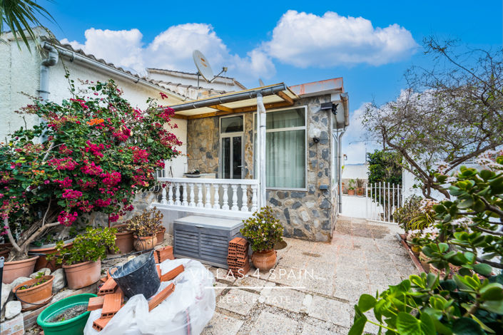 Image No.12-4 Bed Villa for sale