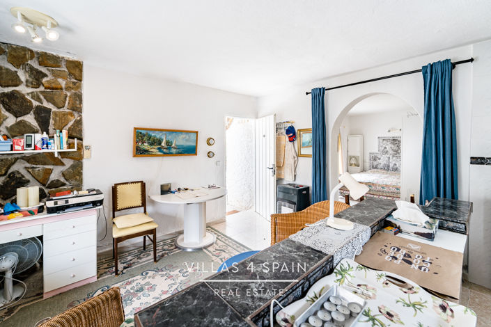 Image No.25-4 Bed Villa for sale