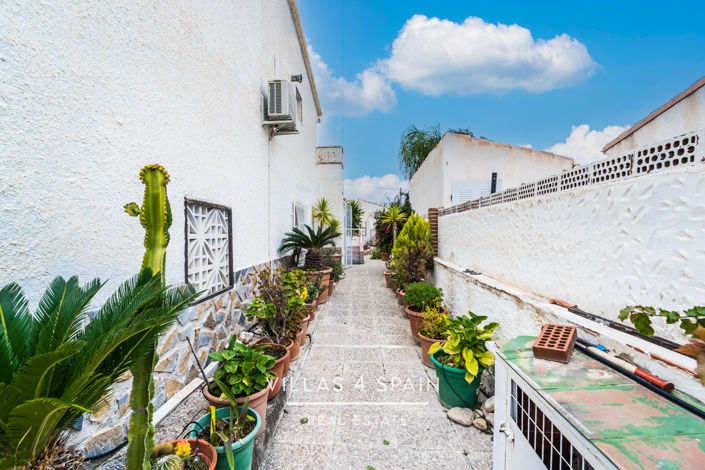 Image No.43-4 Bed Villa for sale