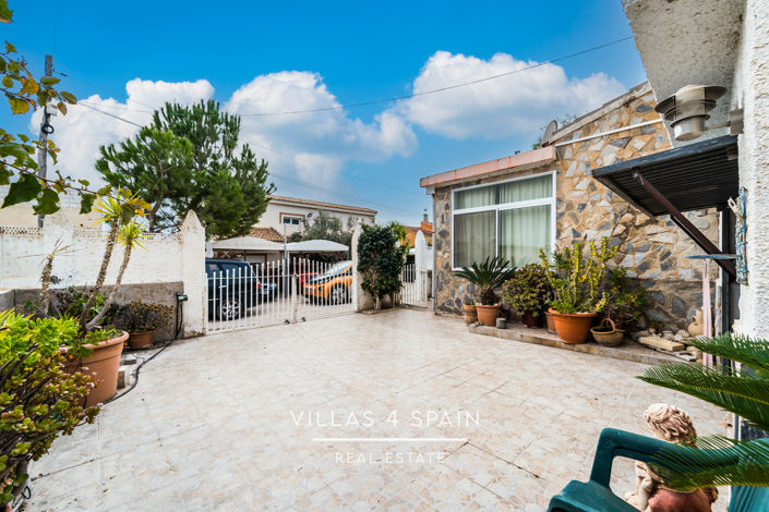 Image No.6-4 Bed Villa for sale