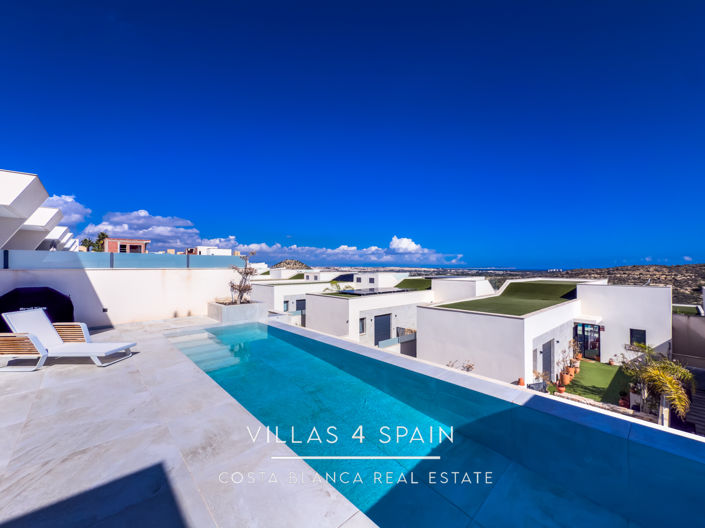 Image No.17-4 Bed Villa for sale